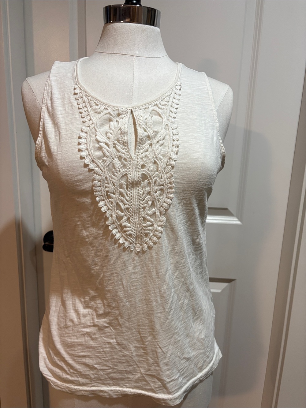 Forever 21 Cream Crochet-Front Sleeveless Tank
